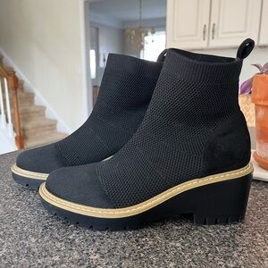 Nicole Miller Black Knit Ankle Booties